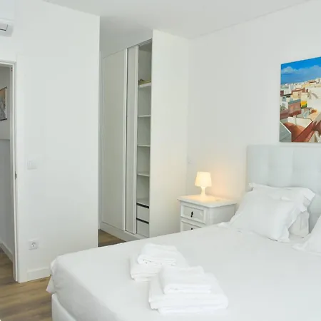 招待所 Maias House