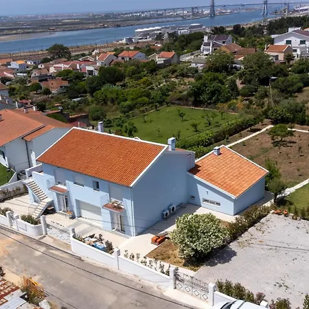 Maias House 招待所 3*