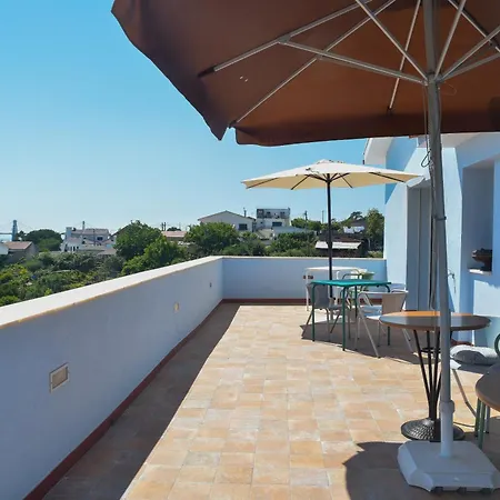 Maias House 招待所