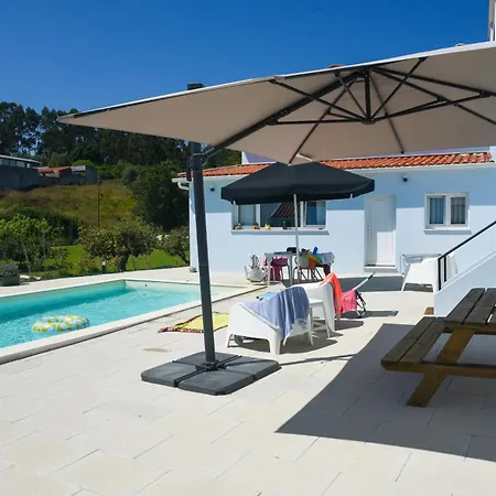 招待所 Maias House