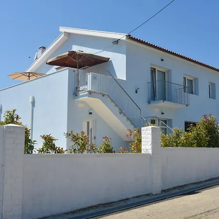 招待所 Maias House 3*