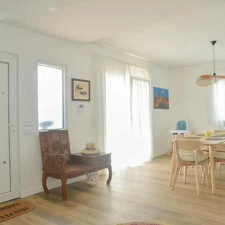 Maias House 菲盖拉-达福什